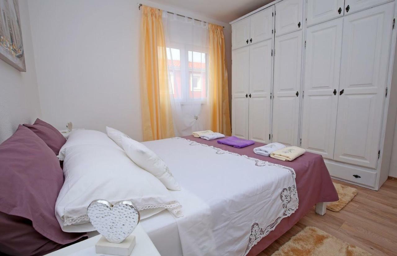 Luciano Apartment Mravince Exterior photo